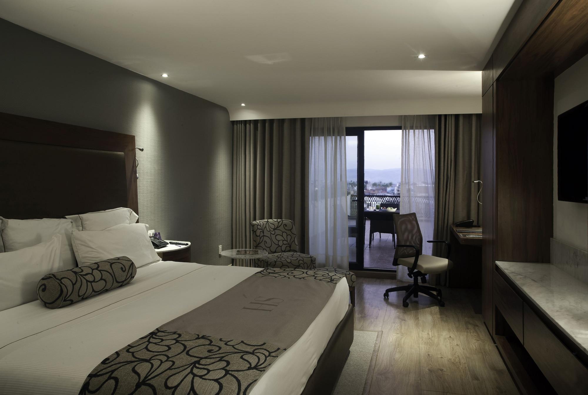 Hs Hotsson Hotel Леон Экстерьер фото