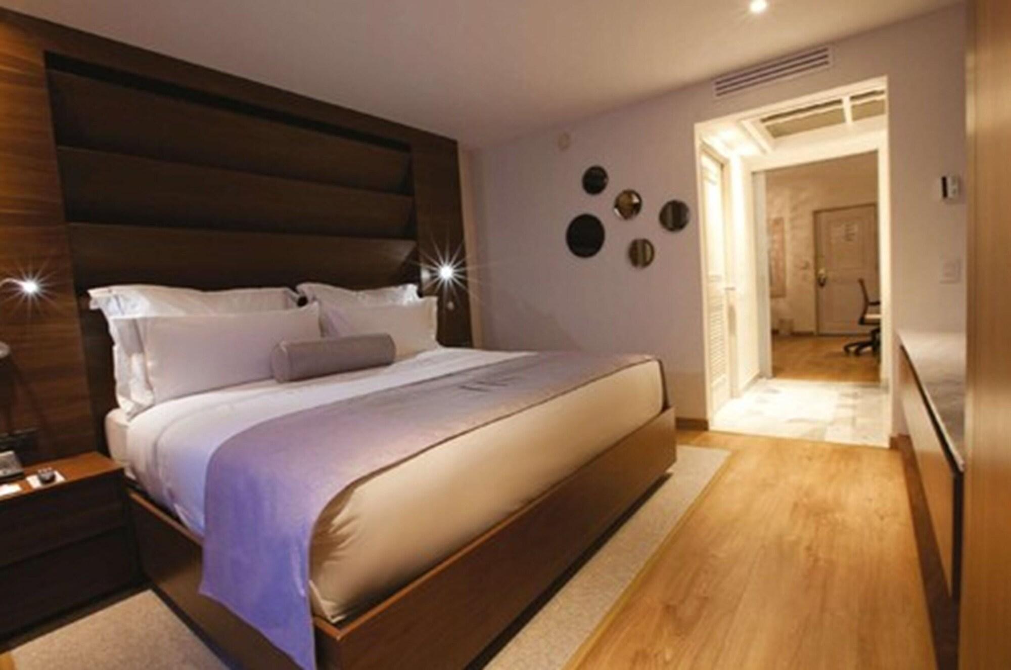 Hs Hotsson Hotel Леон Экстерьер фото